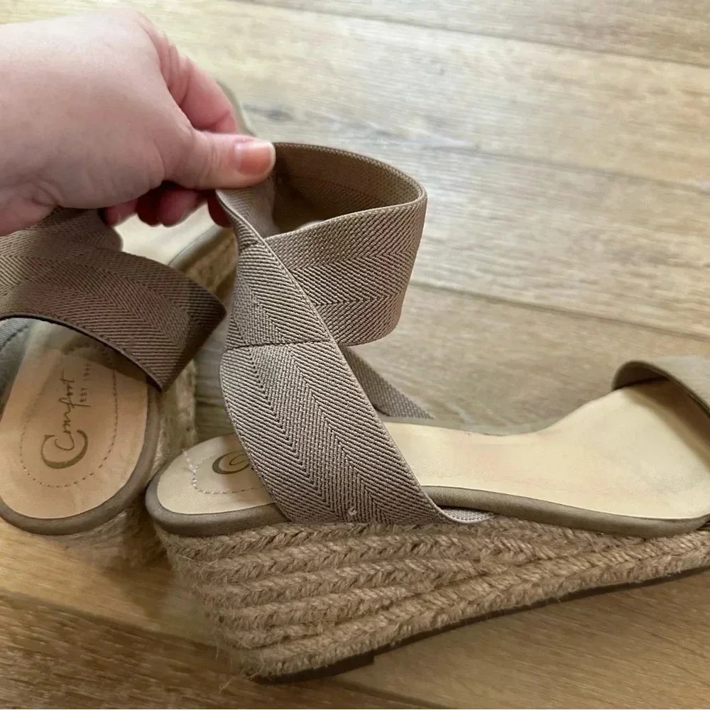 C Comfort Women's Neutral Tan/ Tauge Slip-On with Ankle Strap Wedges Size 8M GUC